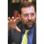 Mariano Rajoy fue la «cabeza visible» del Gobierno para gestionar la crisis del «Prestige»