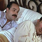 Un hombre en la cama es un hombre en la cama, le dice Luis Ciges a Antonio Resines en uno de los diálogos de la película.