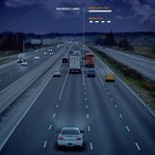 La ‘smart highway’  que funciona en los Países Bajos, donde las farolas  de iluminación situadas a ambos lados de la carretera han sido reemplazadas por marcas que absorben la luz diurna y que resplandecen en la oscuridad. En el futuro, cuando