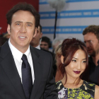 Nicolas Cage y Alice Kim, en el 2013.