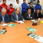 Un momento de la presentación de la Liga de Verano de lucha leonesa