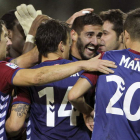 Los jugadores del Eibar celebran el triunfo ante el Almería.