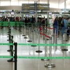 El segundo día de huelga de los trabajadores de Eulen en El Prat se desarrolló con normalidad. ALBIR