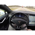 Prueba de conducción de un Tesla S.