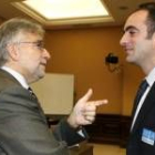 Ignasi Nieto (derecha), con el diputado de CiU, Josep Sánchez-Llibre