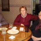 Nicanora García, que hoy cumple 102 años y que ha pasado más de media vida en Buenos Aires, con sus