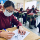 El buen ambiente de trabajo y estudio es una de las constantes que prevalecen en el Colegio Leonés. DL
