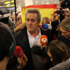 Llegada del conseller Joaquim Forn al aeropuerto del Prat.