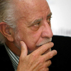 El escritor leonés firmará hoy su nueva obra en El Corte Inglés.