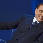 Berlusconi gesticula durante su última y polémica intervención televisiva.