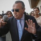 El expresidente de la Diputación de Castellón, Carlos Fabra, el 3 de septiembre a su llegada a los juzgados.