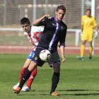 El equipo rojiblanco cedió los tres puntos ante el filial vallisoletano.