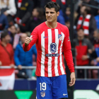 Morata celebra el primer gol del Atlético de Madrid, que el delantero logró en la primera parte. C. M.