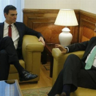 Pedro Sánchez y Josep Antoni Duran Lleida, durante su encuentro este miércoles, en el Congreso de los Diputados.