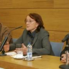 Rosa Regás, ayer, en el Club de Prensa de Diario de León, entre Nicolás Miñambres y Alfonso García