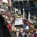 La población respondió masivamente a la llamada de las asociaciones que convocaron la manifestación