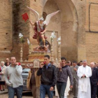 Un instante de la procesión del patrón.