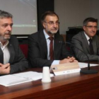 Ignacio Robles y Francisco Fernández, en el centro, durante el curso de accesibilidad.