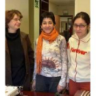 Ana Vicente, Cristina Prieto y la asesora jurídica del nuevo centro de día