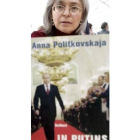 Anna Politkovskaya en la presentación de su libro sobre Putin