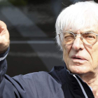 El presidente de la Fórmula Uno, Bernie Ecclestone, llega al circuito de Spa-Francorchamps, en Bélgica.