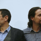 Juan Carlos Monedero y Pablo Iglesias, en una rueda de prensa de Podemos celebrada el pasado 20 de febrero.