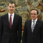 El Rey recibe en el palacio de la Zarzuela al portavoz de UPN, Javier Esparza, este martes.
