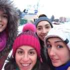 Carolina Rodríguez lleva desde el 7 de febrero en San Petersburgo. En la foto junto a las gimnastas Filiou, Salomé y Cynthia