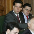 Los diputados leonesistas Herrero Rubinat y García Bayón sacaron adelante su moción en el Pleno