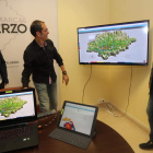Iván Alonso, Juan Orive y Gerardo Álvarez Courel, en la presentación de la nueva web. L. DE LA MATA