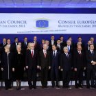 Los jefes de Estado y Gobierno de la Unión Europea posan en la cumbre de Bruselas.