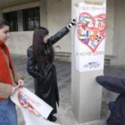 Integrantes de Nuevas Generaciones, en la plaza del Ayuntamiento