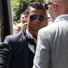 Cristiano Ronaldo, a la llegada del Madrid, este viernes, a Milán.