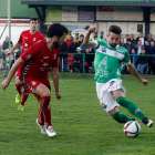 Ivi Vales, a la derecha, podría reaparecer ante el Sporting B. MARCIANO