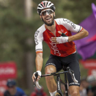 Jesús Herrada, del equipo Cofidis, llega a meta vencedor. M. BRUQUE