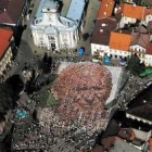 Wadowice, su villa natal en Polonia, celebró el 82 cumpleaños de Juan Pablo II con un mosaico humano