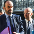 Philippe (izquierda) y el ministro francés de Educación Nacional, Jean Michel Blanquer, a su llegada a la presentación del plan de la prevención de la radicalización, en Lille.