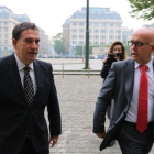Los abogados de Puigdemont Jaume Alonso-Cuevillas y Gonzalo Boye.