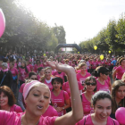 Mujeres y hombres de todas las edades participaron en la carrera organizada por Almom