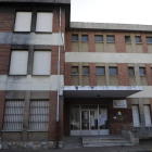 El colegio Ángel González Álvarez precisa desde hace tiempo algunas mejoras.