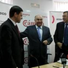 Enrique Martínez, Manuel Lamelas y Juan Gascón firmaron el acuerdo