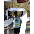 Pablo Villa celebra su primer puesto en la línea de meta. DL