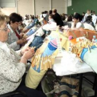 Las bolilleras demostraron en Quintana de Rueda el arte de trabajar los bolillos.