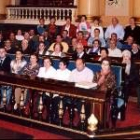 Vecinos de Santa Cristina de Valmadrigal con Alfredo Prada en el Senado