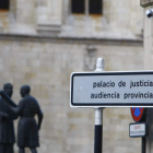 Imagen de archivo de las inmediaciones de la Audiencia Provincial de León.