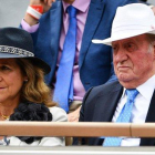La infanta Elena y el Rey emérito Juan Carlos I, durante la final de Roland Garros que Rafa Nadal ganó este domingo.