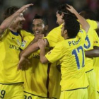 Ibrahimovic celebra con sus compañeros el gol del triunfo.