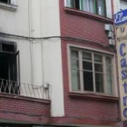El incendio calcinó varias habitaciones del primer piso del número 16 de la calle Gómez Núñez