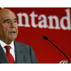 El presidente del Banco Santander, Emilio Botín, hoy.
