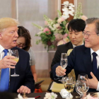 El presidente estadounidense a su llegada a Corea del Sur. SKO